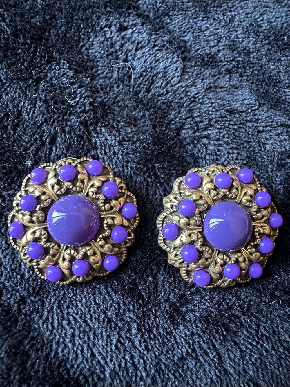 Purple Cabochon Filigree Button Earrings - Gold-Tone